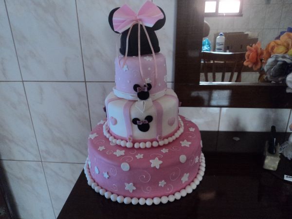 bolo minie rosa ceno gráfico